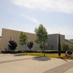 iSTERN מבית וקסמן גוברין - כותר פיס ספרייה עירונית מבנה