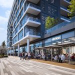 משרדים חדשים מול הרים